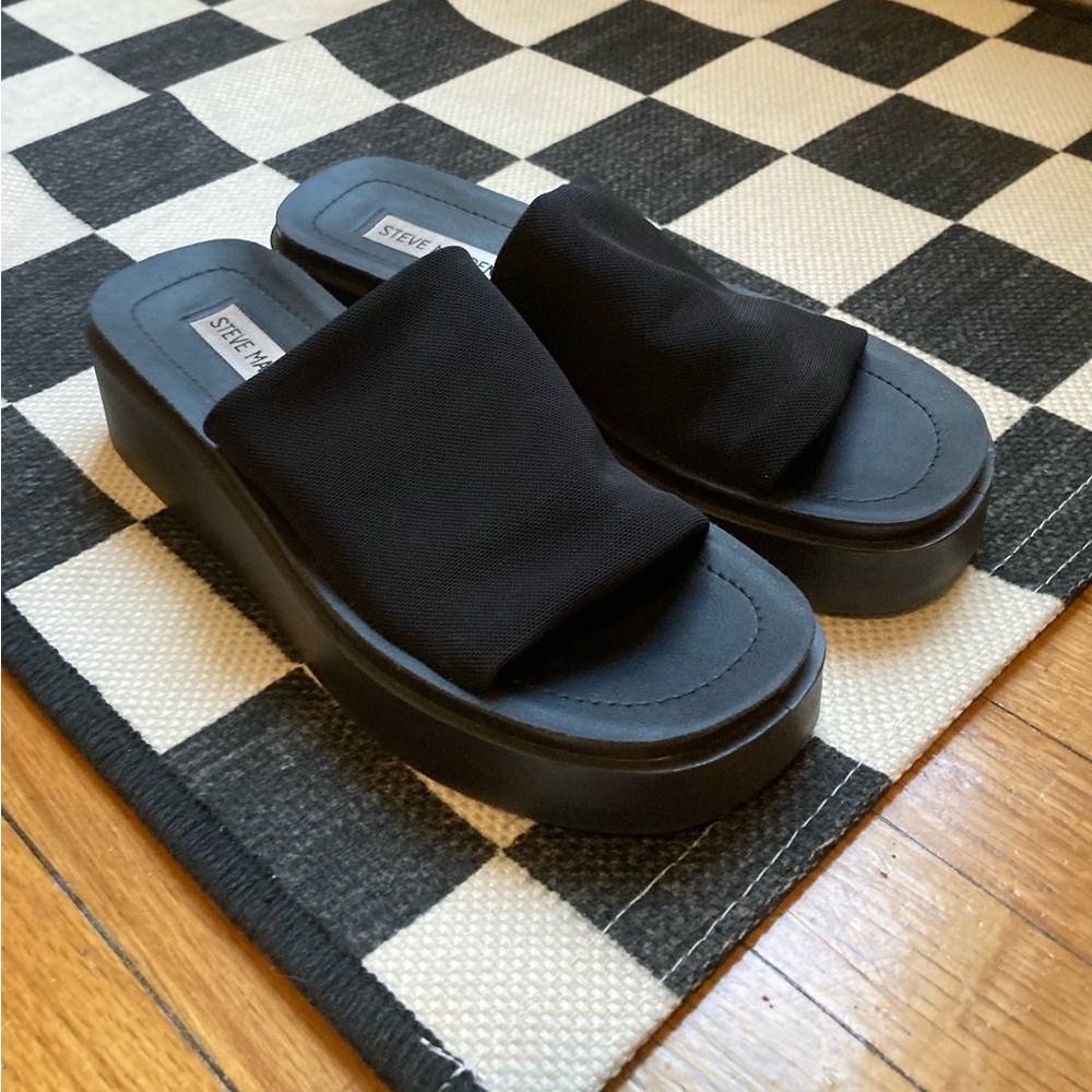 Steve Madden sandals